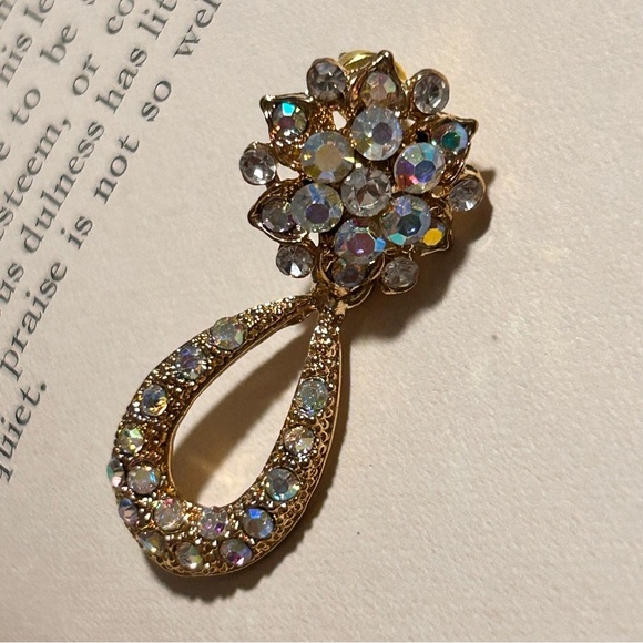 NORDSTROM 70’s Style Sparkly Gold Tone With Rhinestones Dangle Drop Earrings NEW - Picture 5 of 12